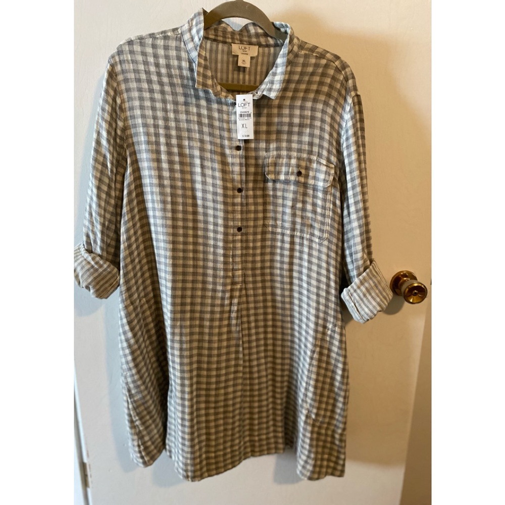 Adorable checker dress with a lining under
